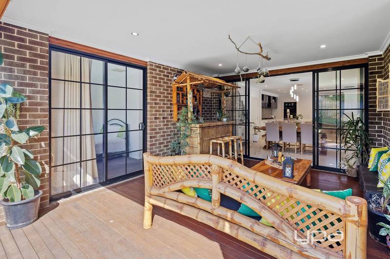 15 Wren Parade, Fraser Rise, VIC 3336