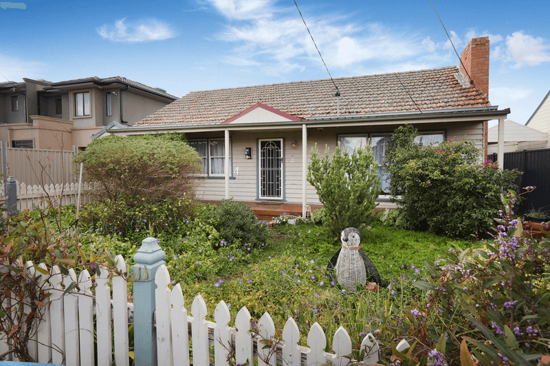 4 McLean Street, Albion, VIC 3020