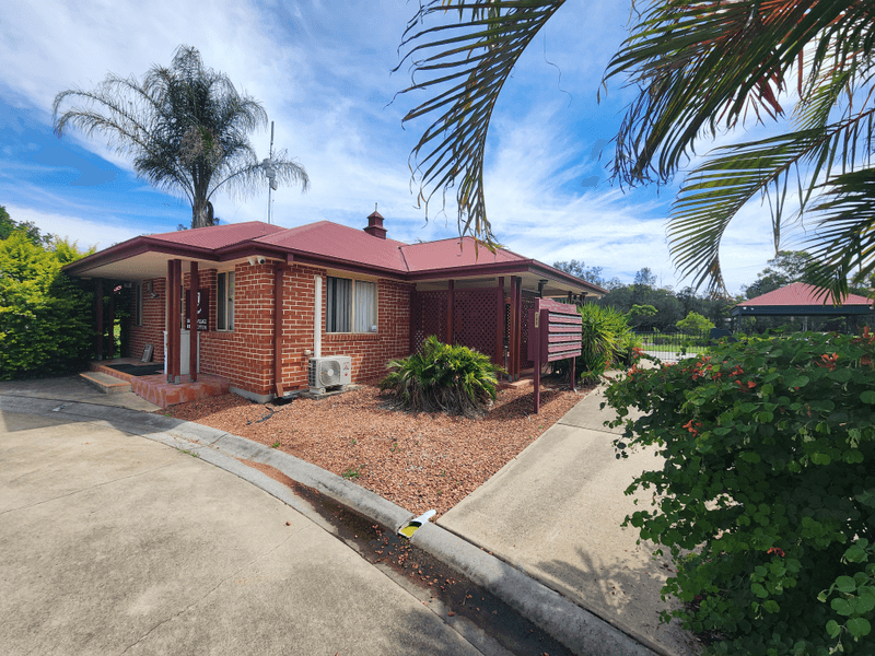 2/187 WARWICK ROAD, CHURCHILL, QLD 4305