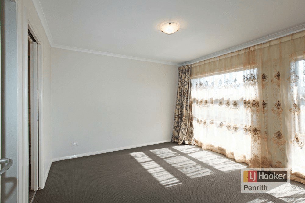 2 Jardine Way, JORDAN SPRINGS, NSW 2747