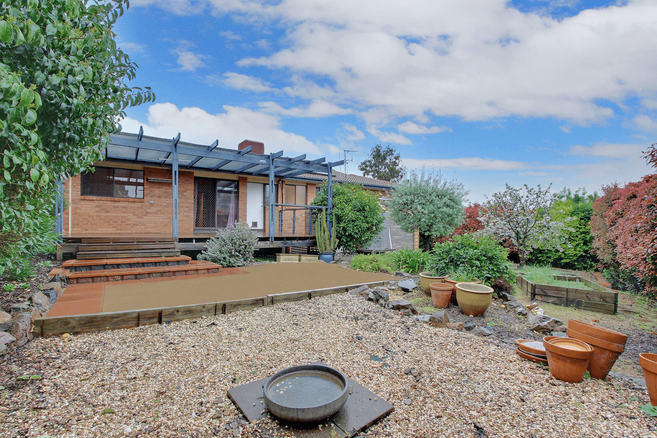 20 Robertson St, Queanbeyan West, NSW 2620