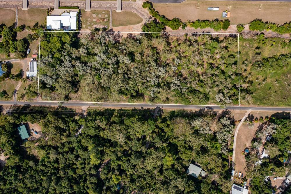 3 Namanula Drive, Flametree, QLD 4802