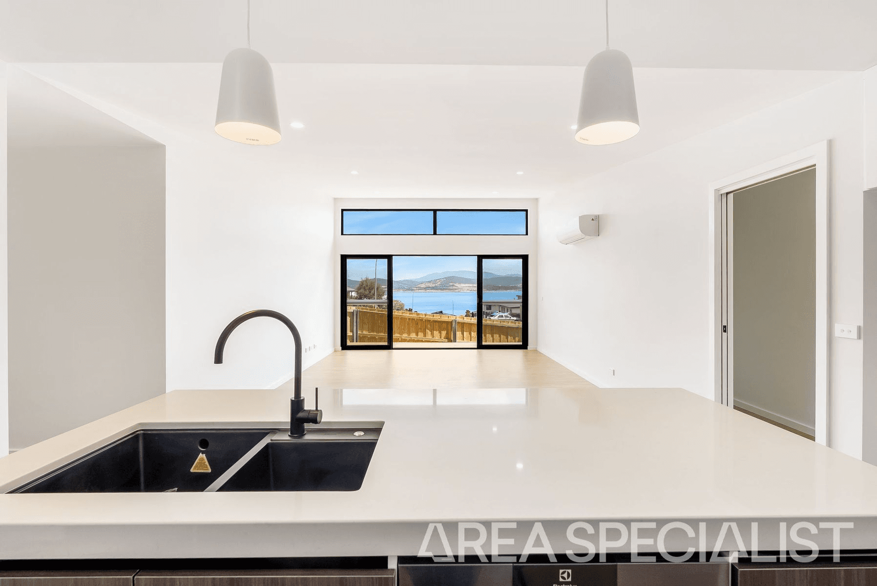 16 Abate Place, Midway Point, TAS 7171