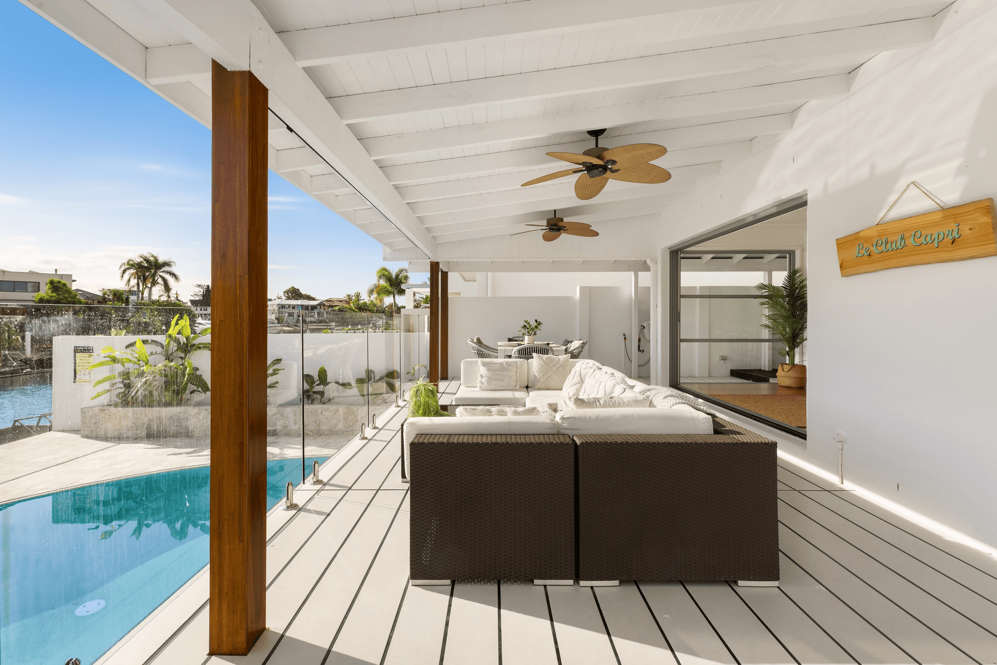 48 The Promenade, ISLE OF CAPRI, QLD 4217