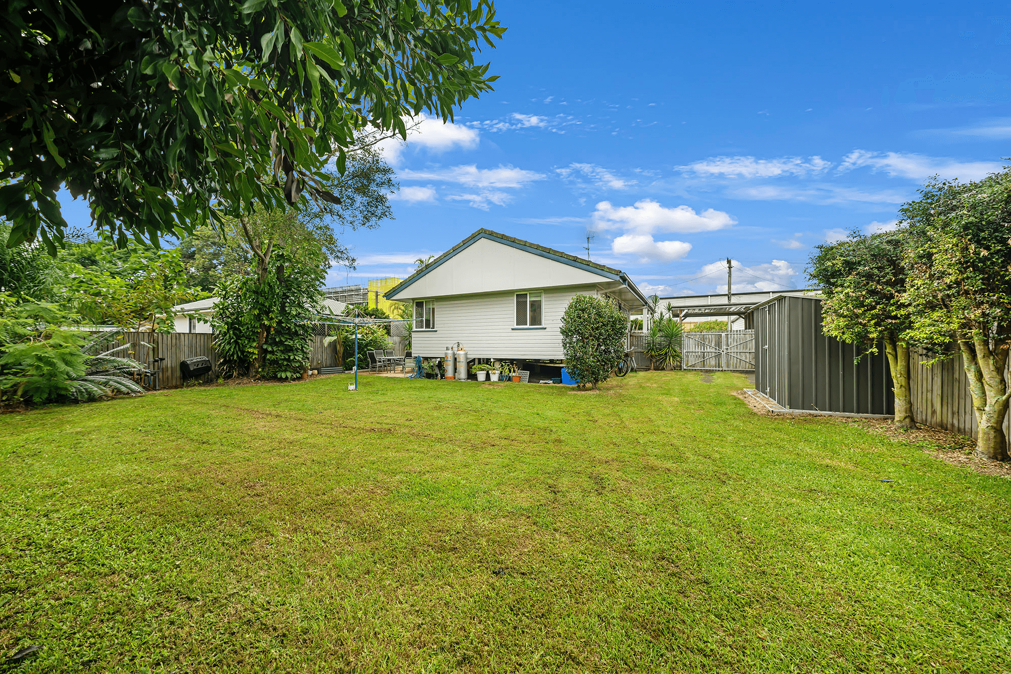 12 Narbine Street, CURRUMBIN WATERS, QLD 4223