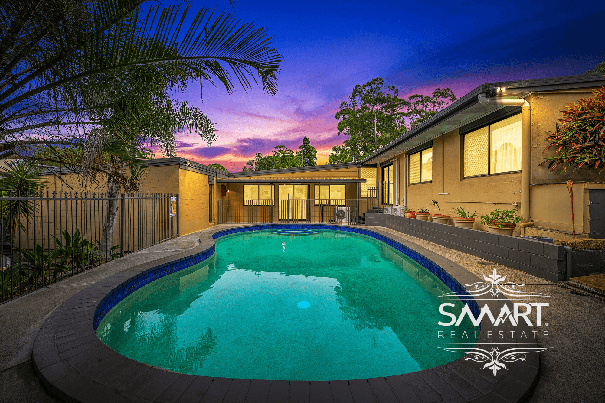 9 Dampier Court, MOLENDINAR, QLD 4214