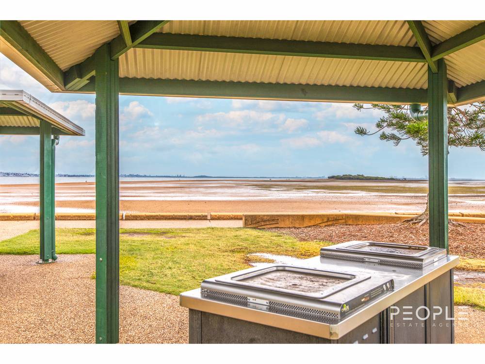 26 Frederick Street, Wellington Point, QLD 4160