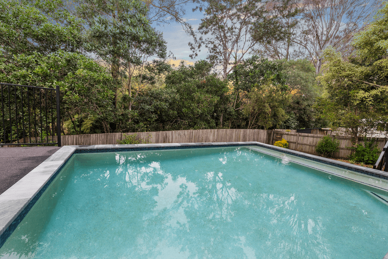 9 Brian Morrison Drive, ALBANY CREEK, QLD 4035