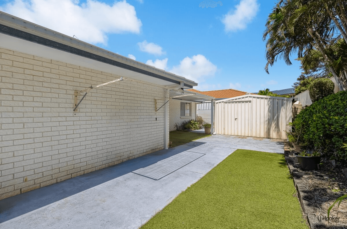 38 Lochlomond Drive, Banora Point, NSW 2486