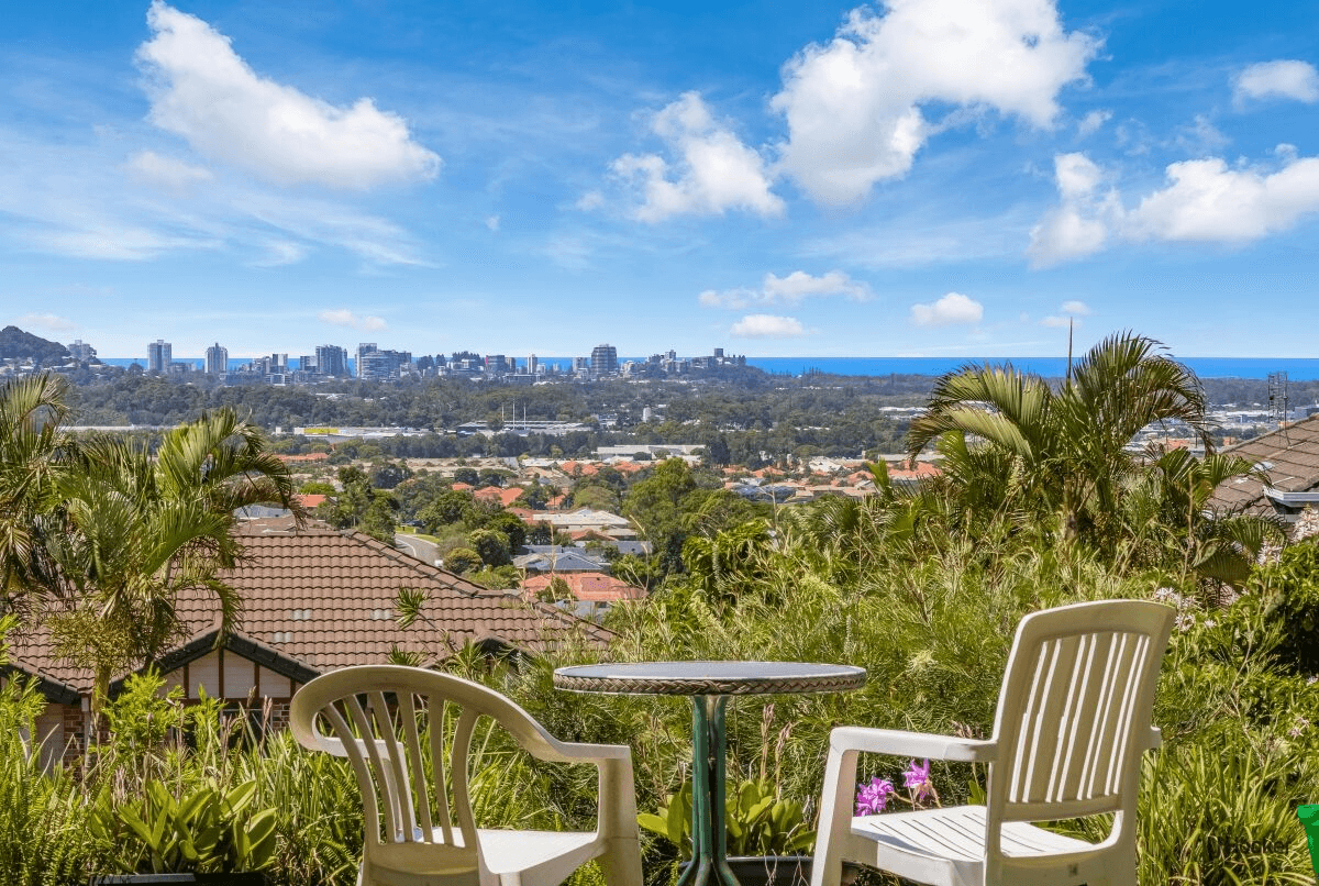 38 Lochlomond Drive, Banora Point, NSW 2486