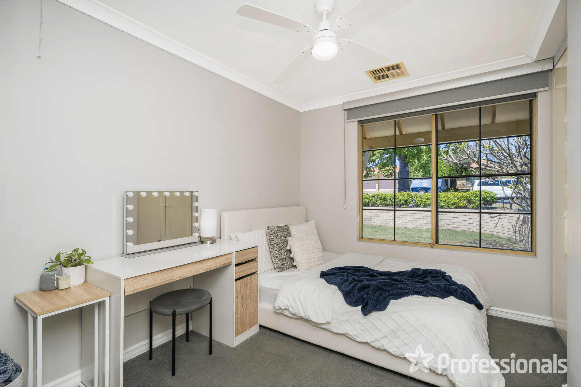 8 Aviemore Loop, KINGSLEY, WA 6026