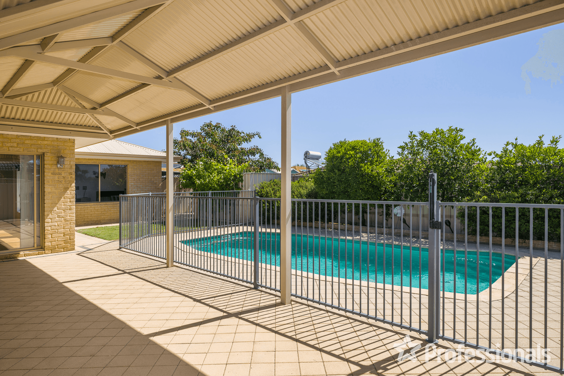 8 Aviemore Loop, KINGSLEY, WA 6026