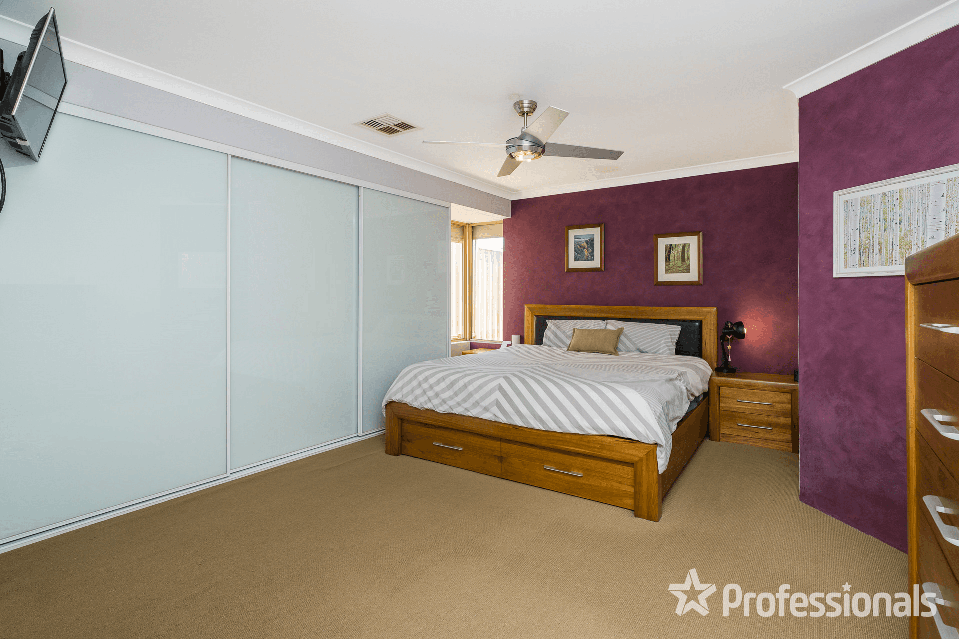 8 Aviemore Loop, KINGSLEY, WA 6026