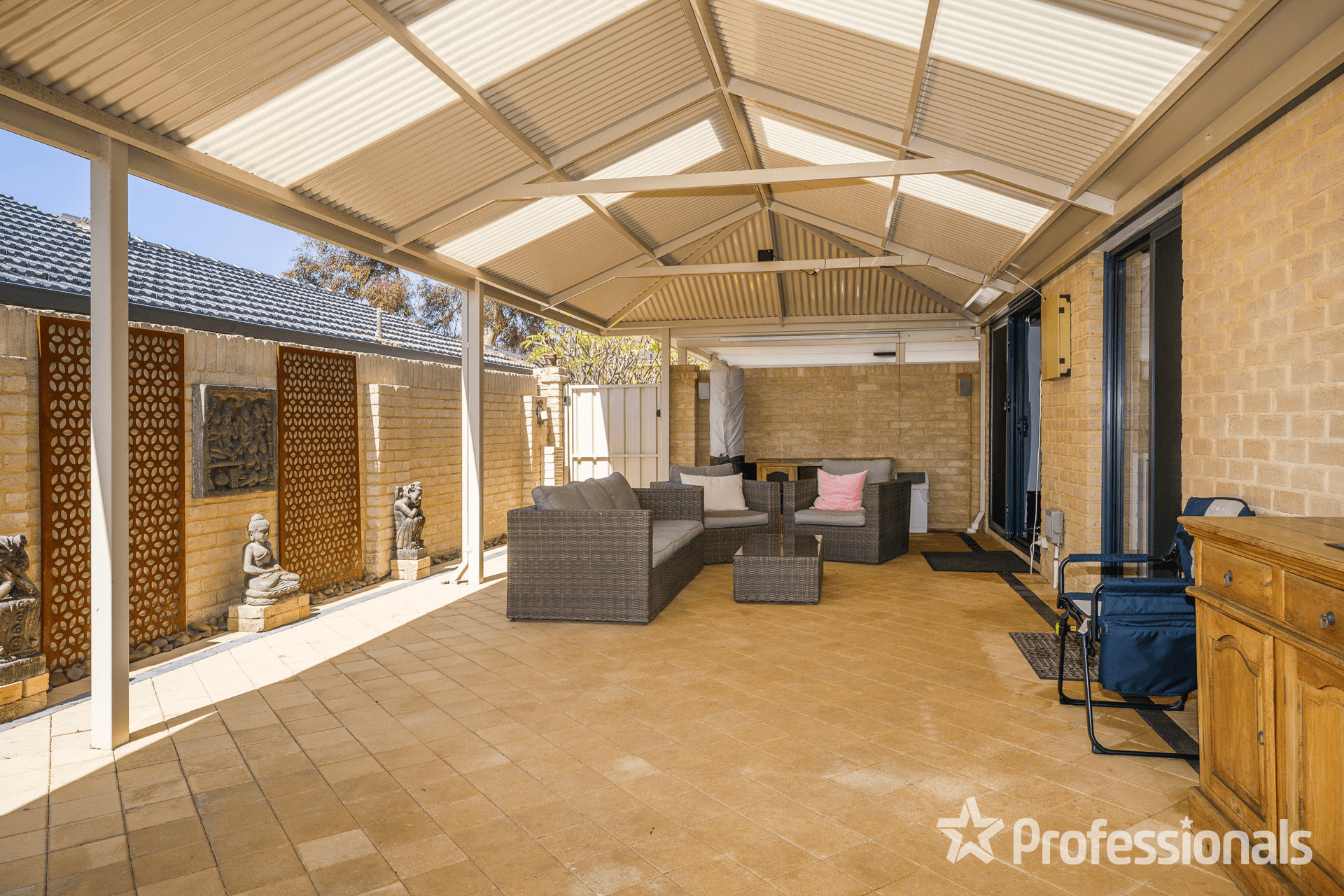 8 Aviemore Loop, KINGSLEY, WA 6026