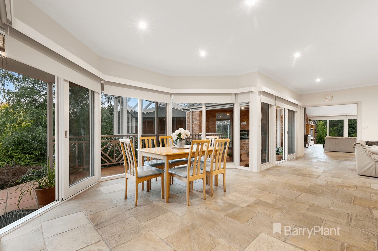 74 Old Warrandyte Road, DONVALE, VIC 3111