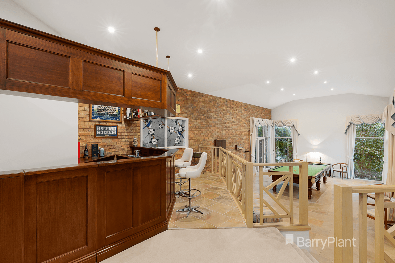 74 Old Warrandyte Road, DONVALE, VIC 3111