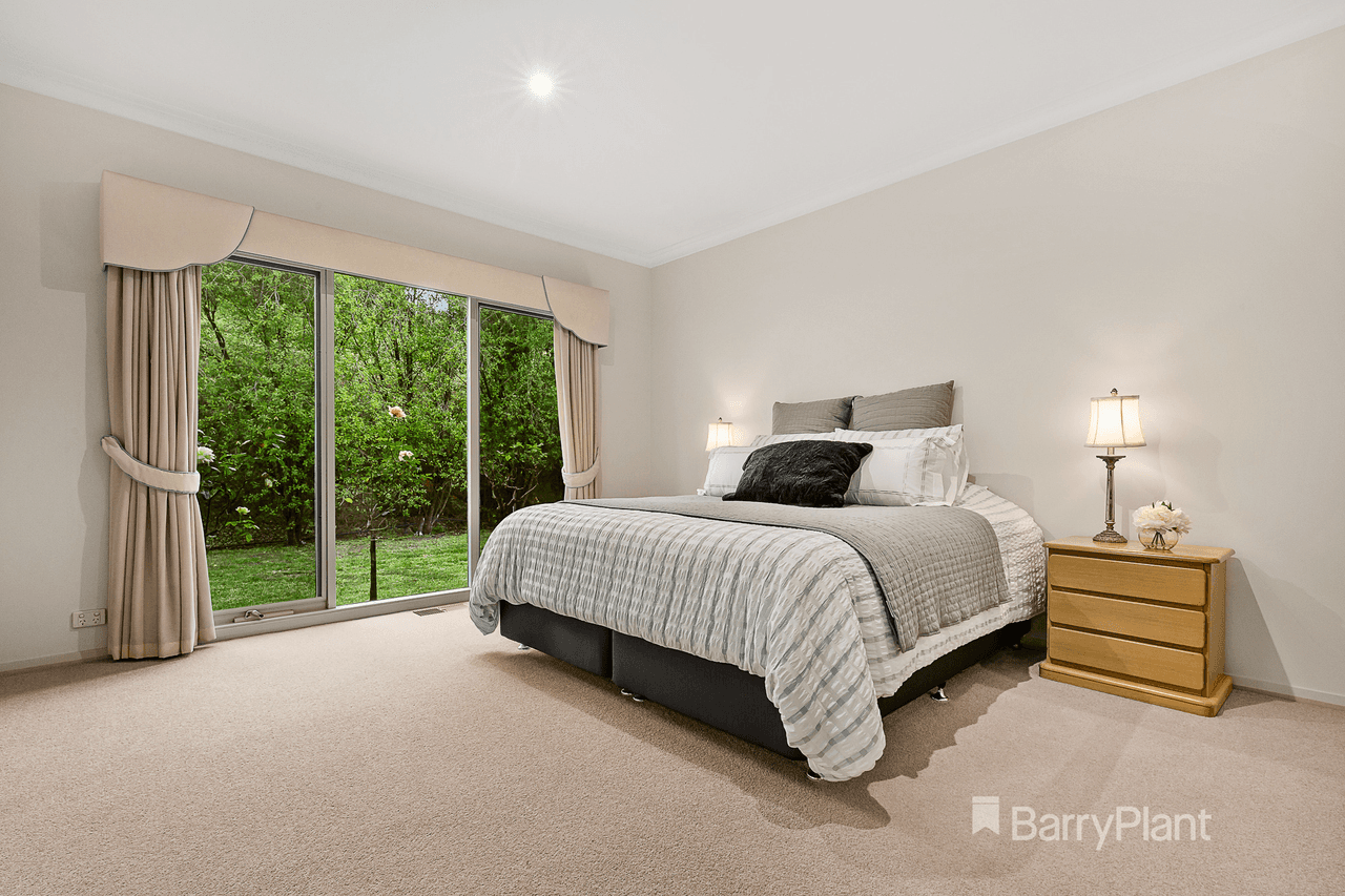 74 Old Warrandyte Road, DONVALE, VIC 3111