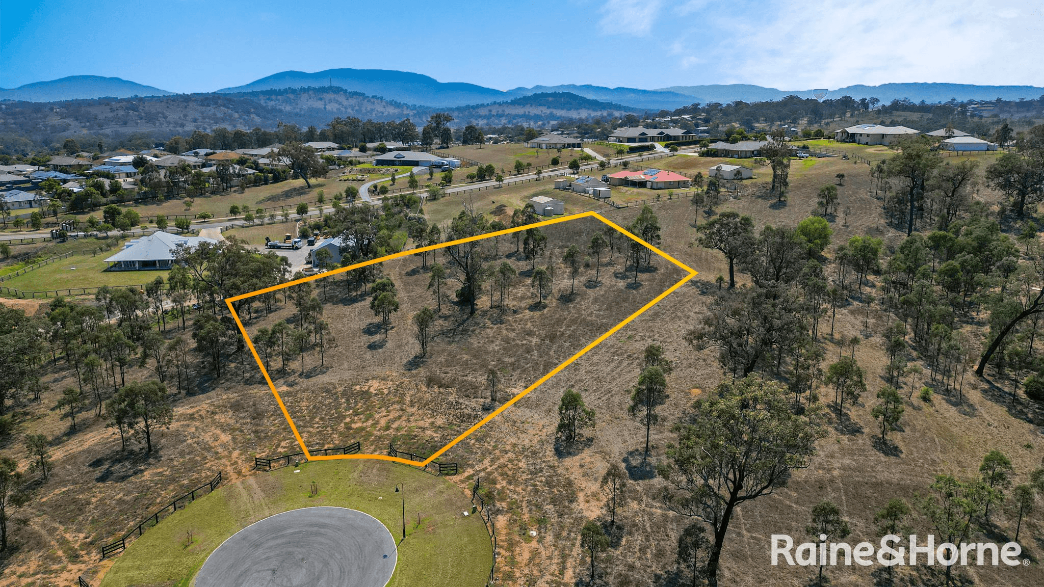 11 Stable Close, MUSWELLBROOK, NSW 2333