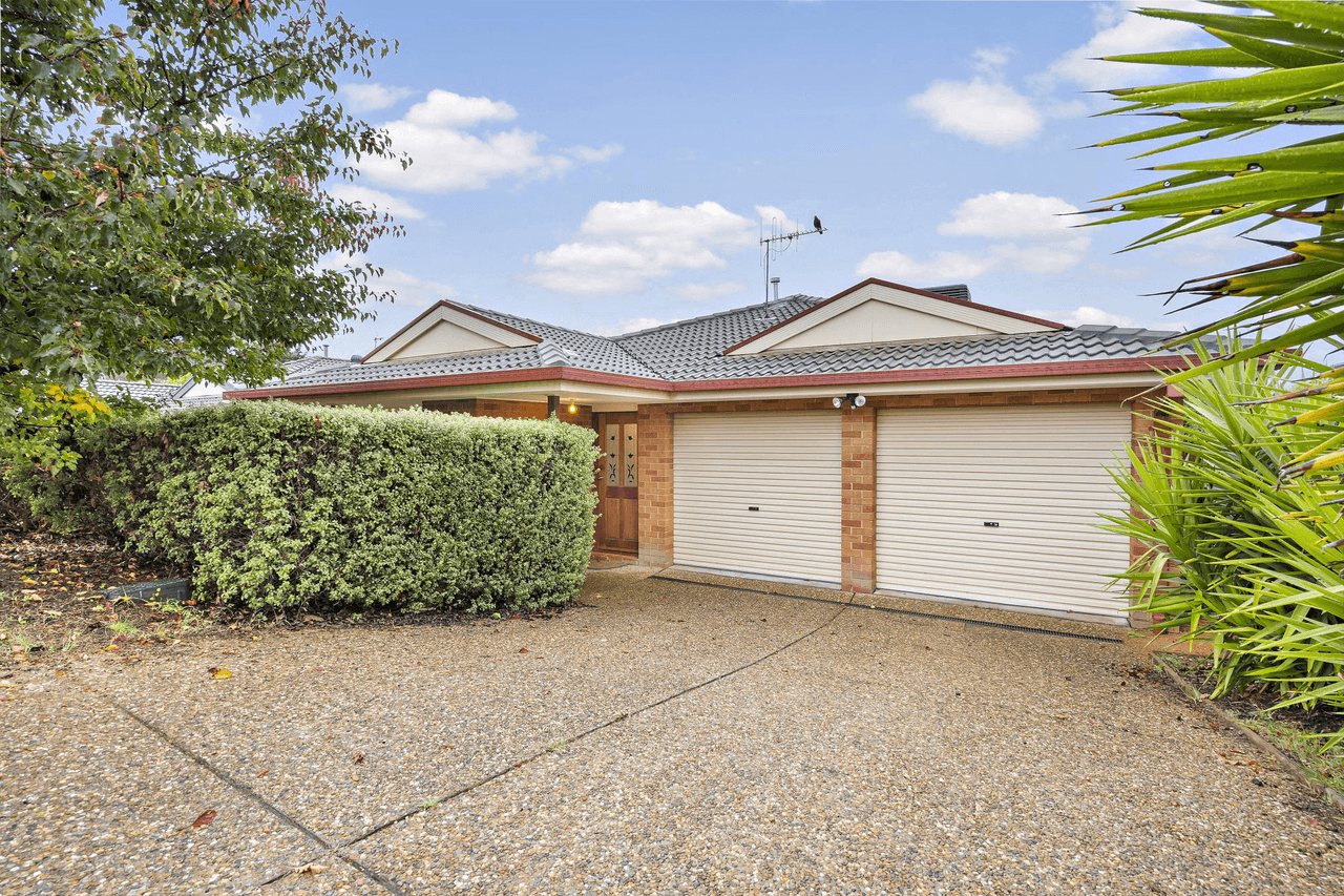 5 Elm Grove, GUNGAHLIN, ACT 2912