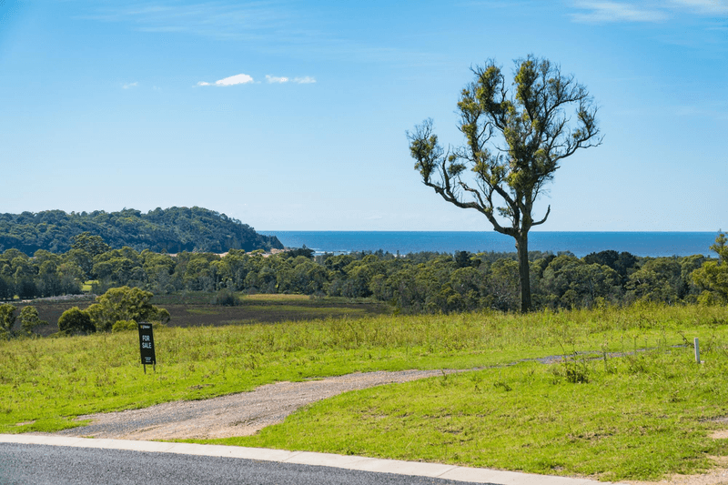 8 Wheeler Avenue, TATHRA, NSW 2550