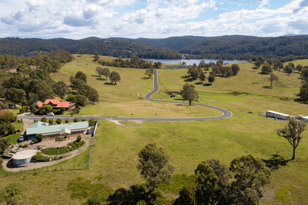 8 Wheeler Avenue, TATHRA, NSW 2550