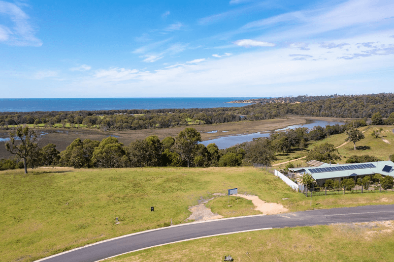 8 Wheeler Avenue, TATHRA, NSW 2550