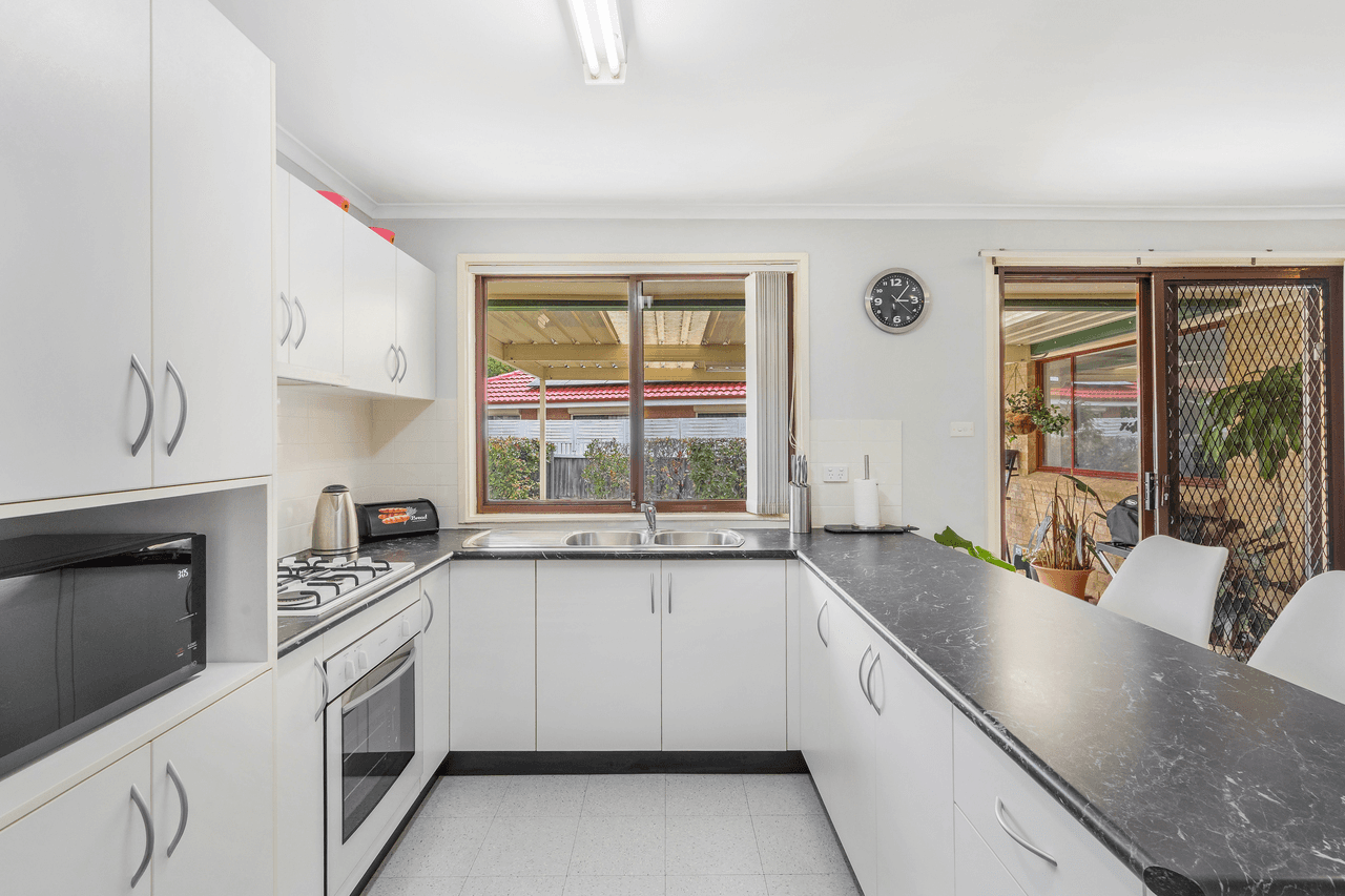 3/8 Thesiger Road, BONNYRIGG, NSW 2177