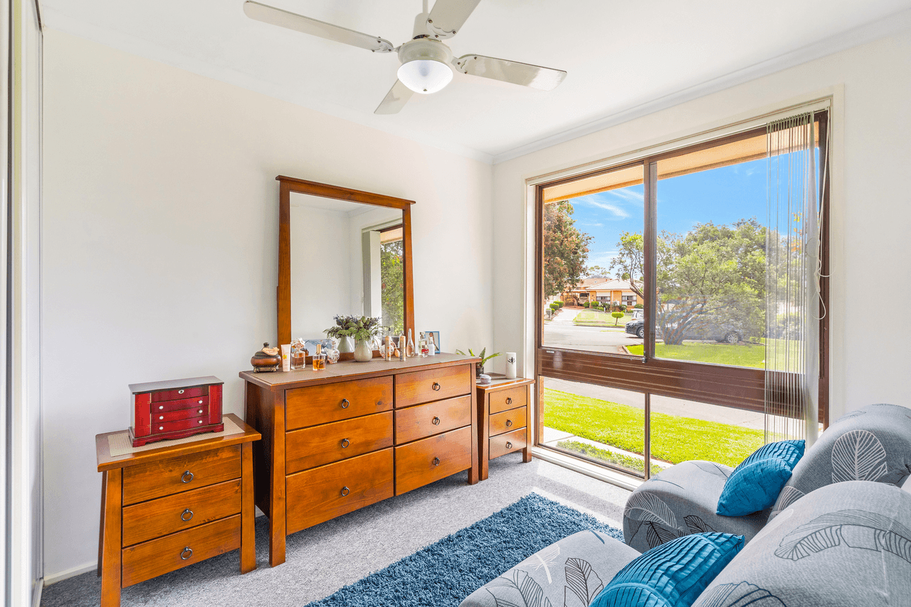 3/8 Thesiger Road, BONNYRIGG, NSW 2177