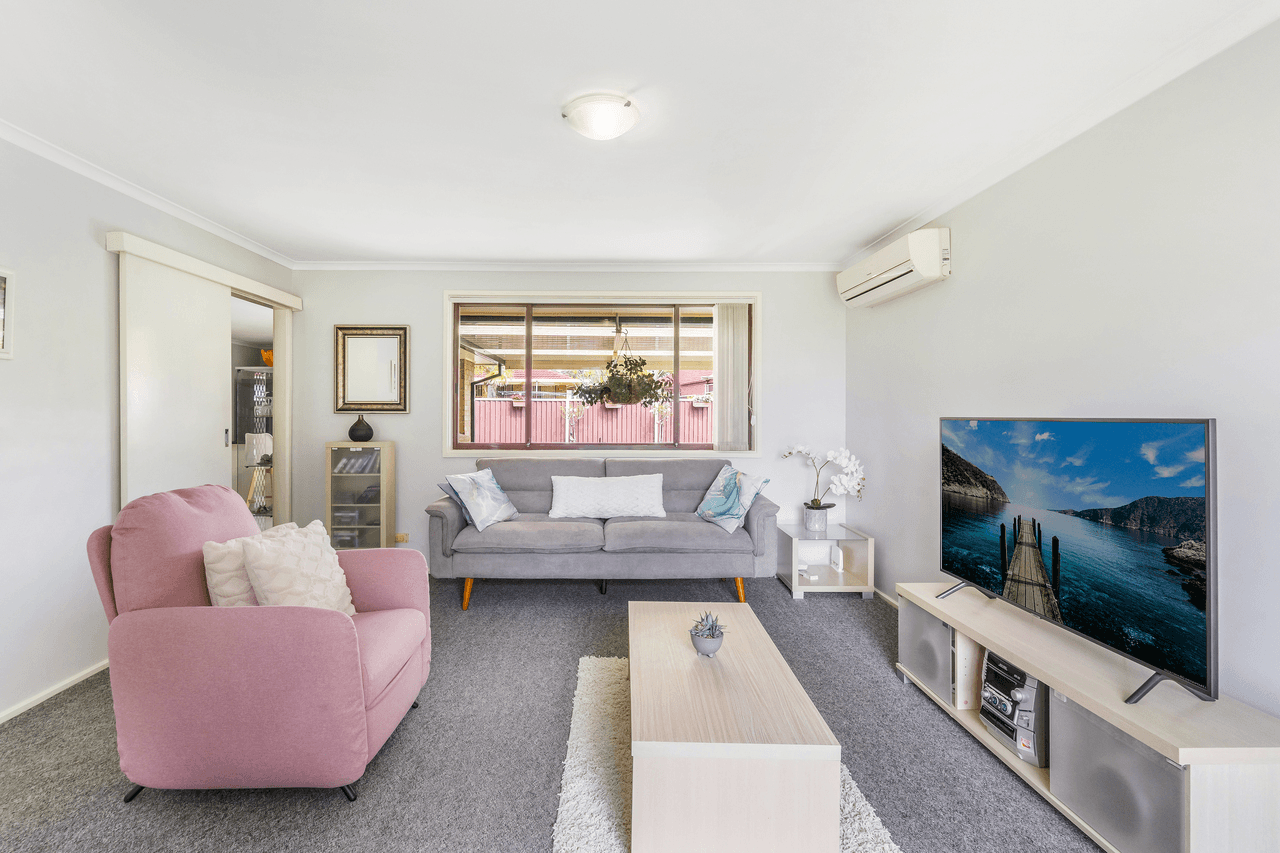 3/8 Thesiger Road, BONNYRIGG, NSW 2177