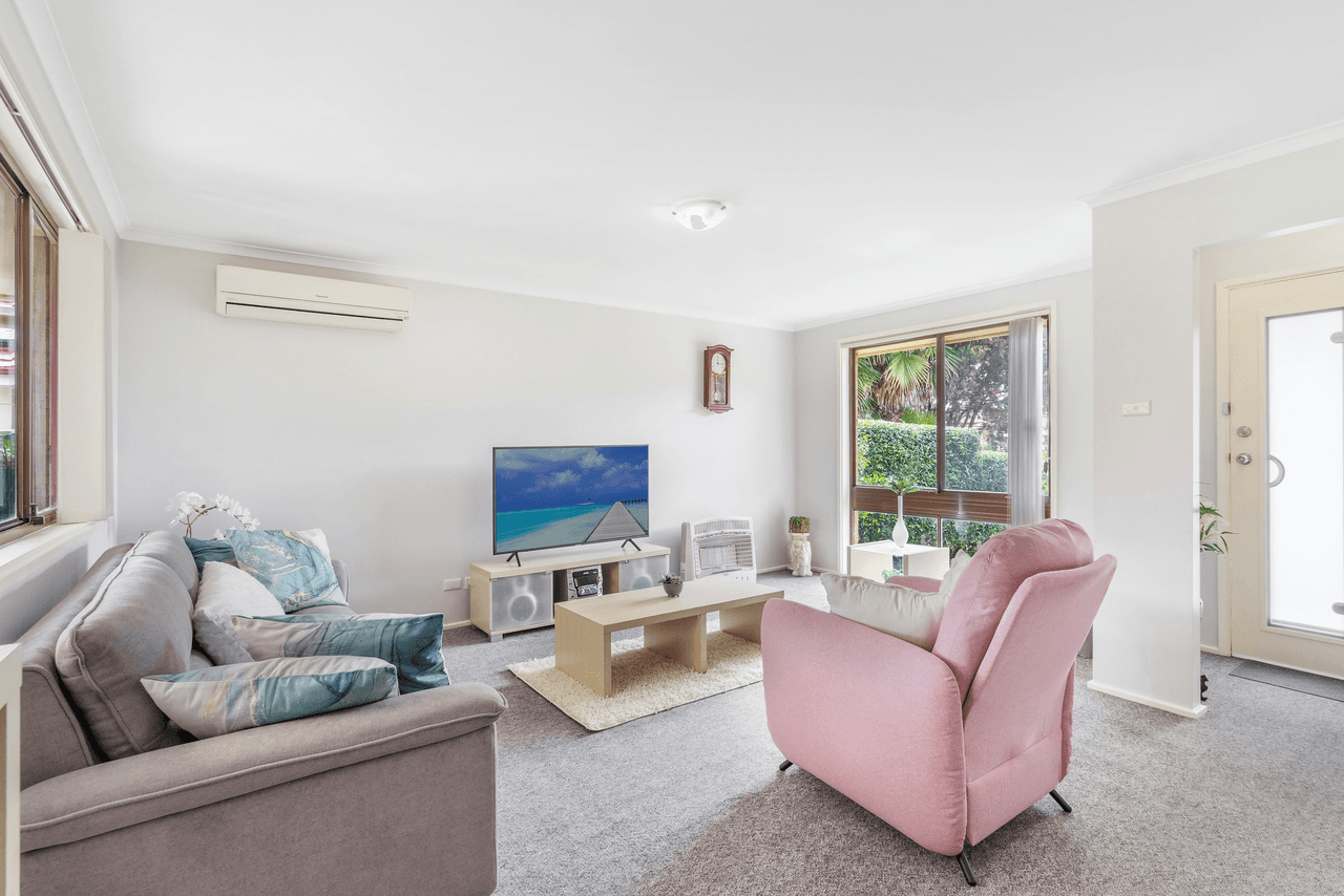 3/8 Thesiger Road, BONNYRIGG, NSW 2177