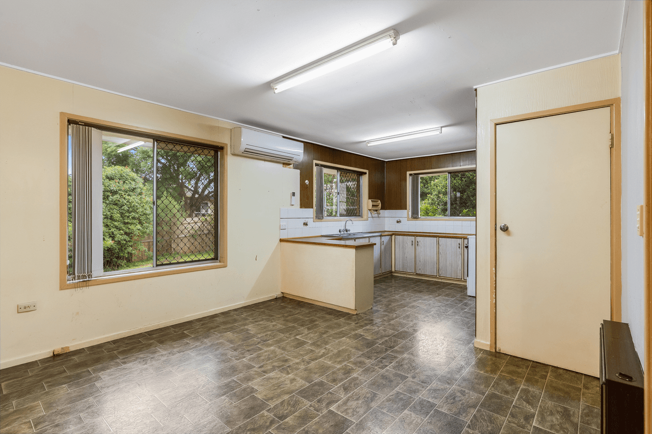 3 Batterbee Street, RANGEVILLE, QLD 4350