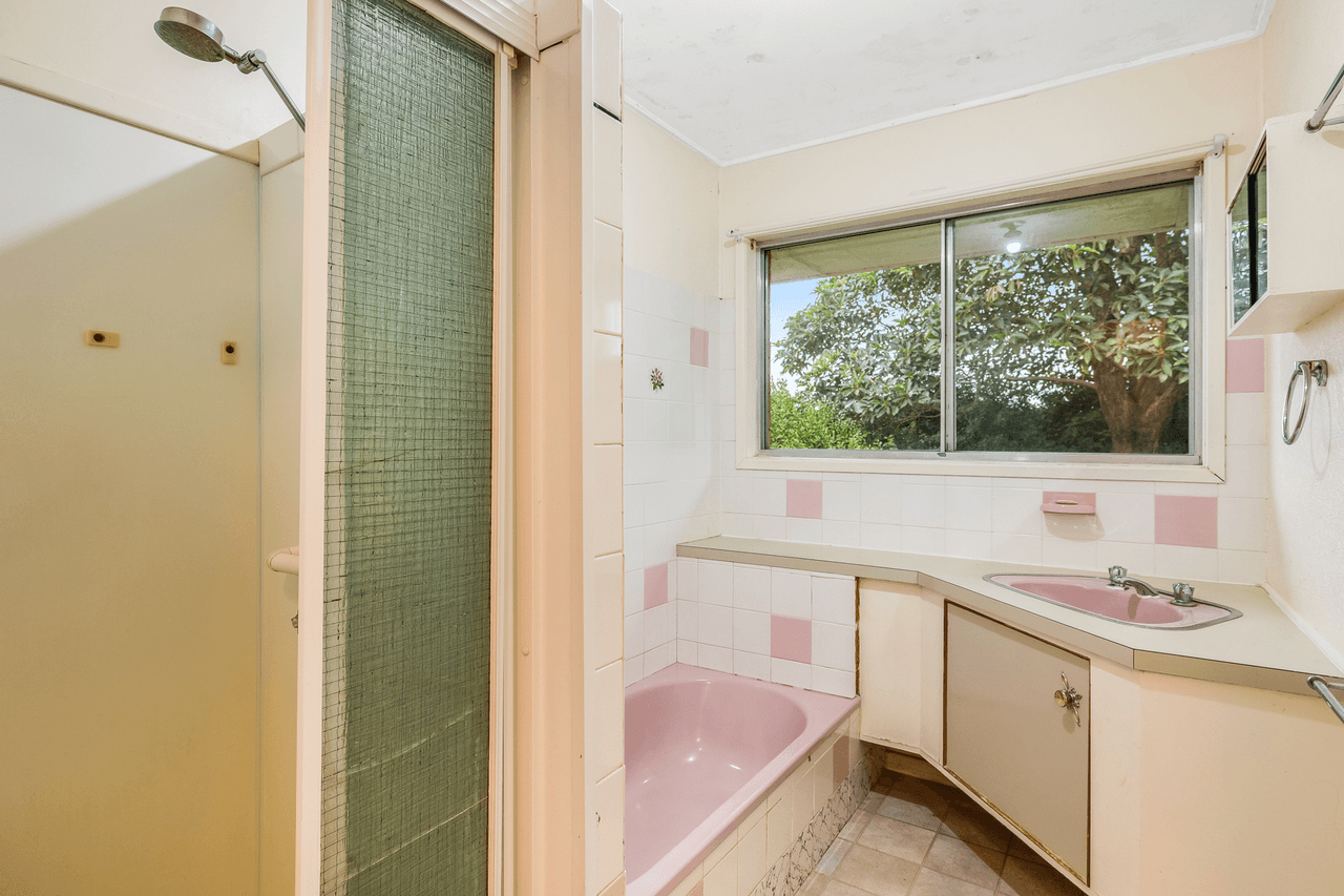 3 Batterbee Street, RANGEVILLE, QLD 4350