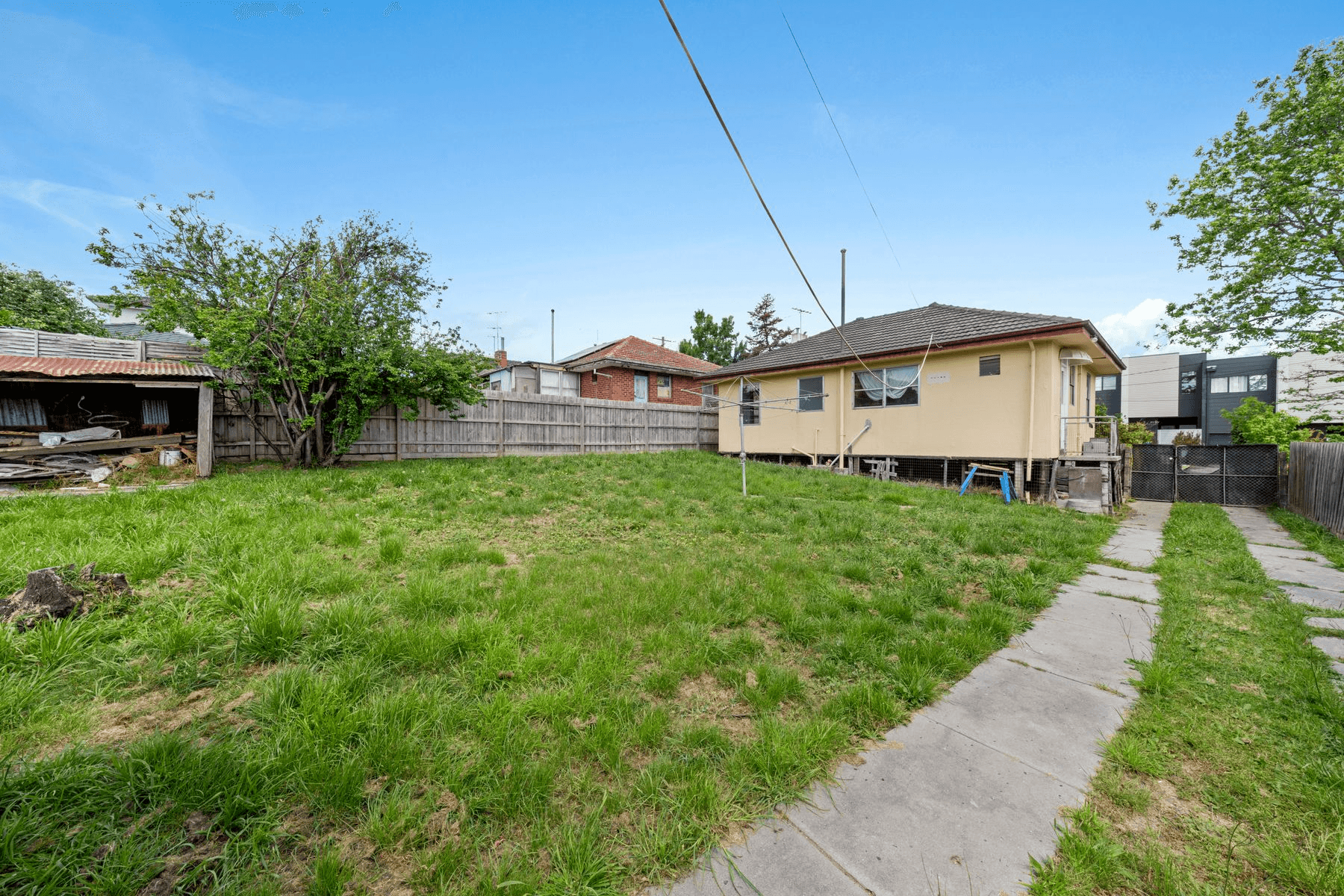 28 Photinia Street, DOVETON, VIC 3177