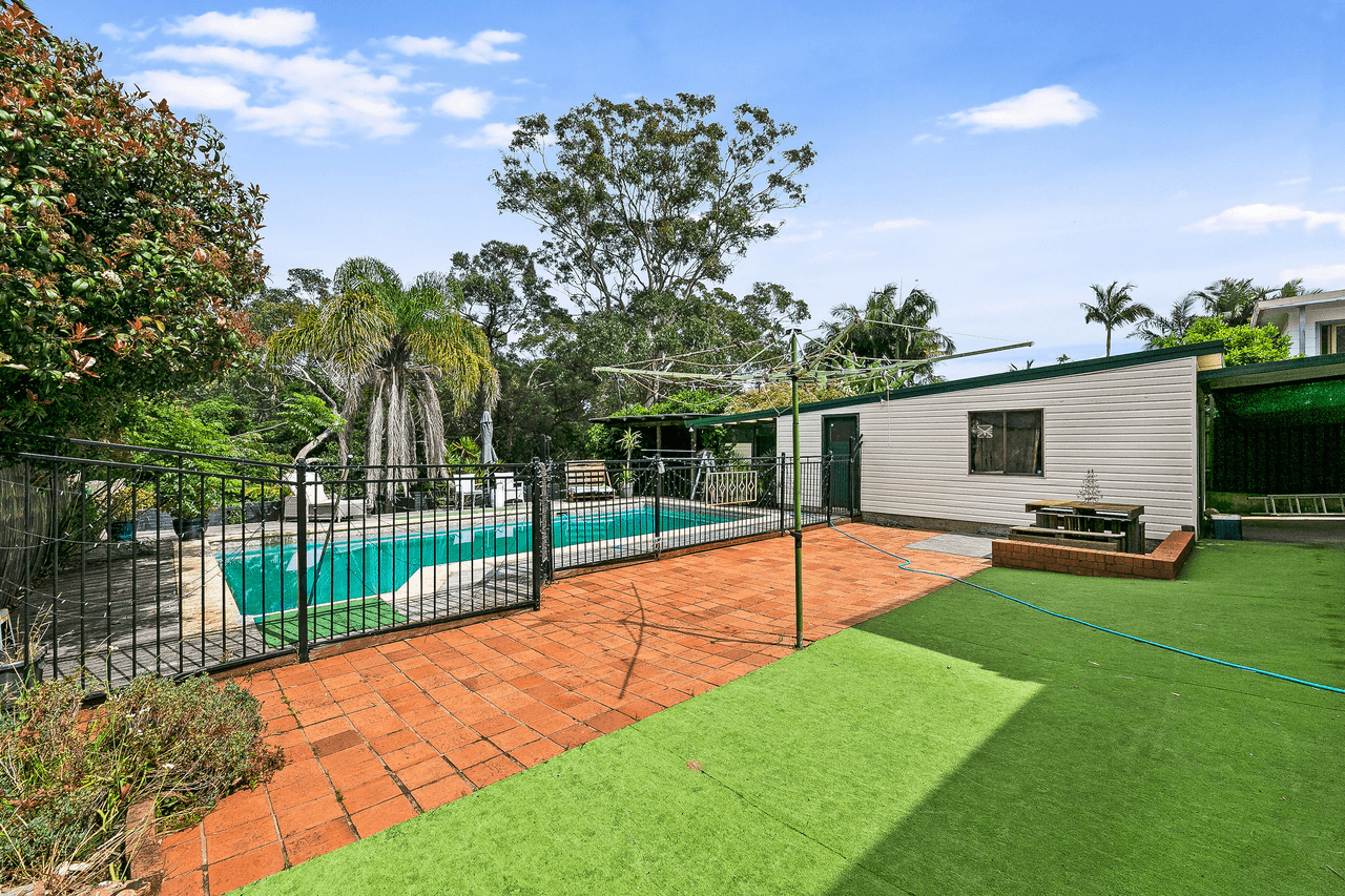 15 Sandakan Road, REVESBY HEIGHTS, NSW 2212