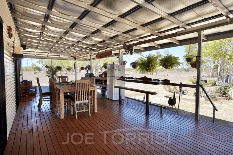 111 Blacks Road, Mareeba, QLD 4880