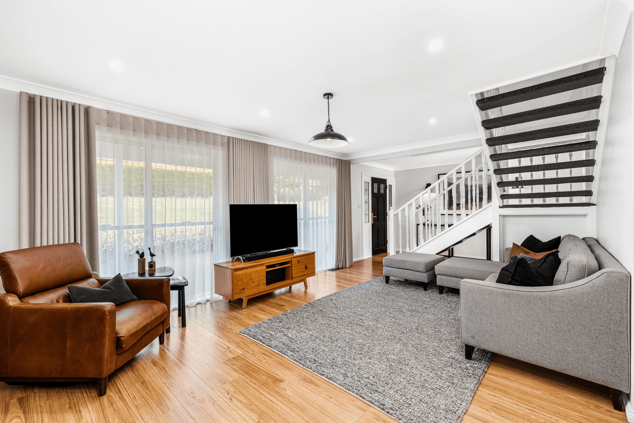 8 The Village Place, Dural, NSW 2158