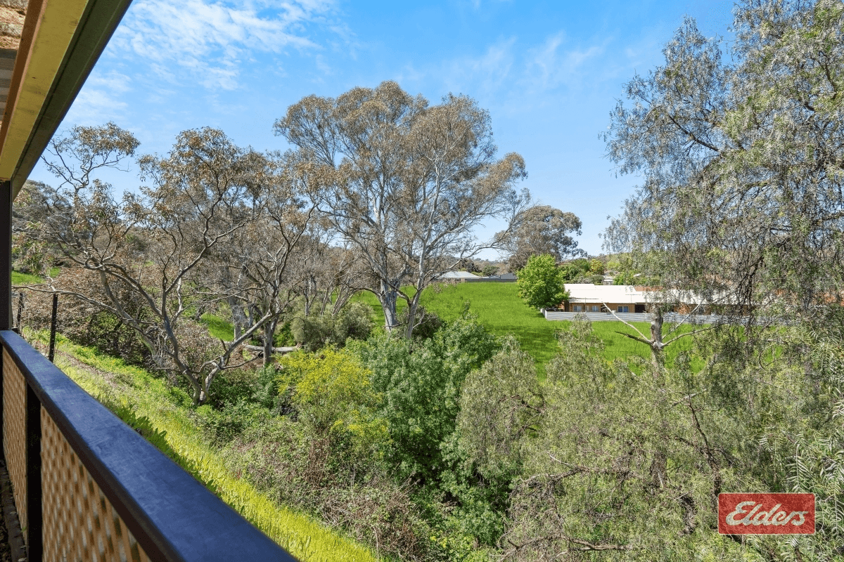 4 Queen Street, Williamstown, SA 5351