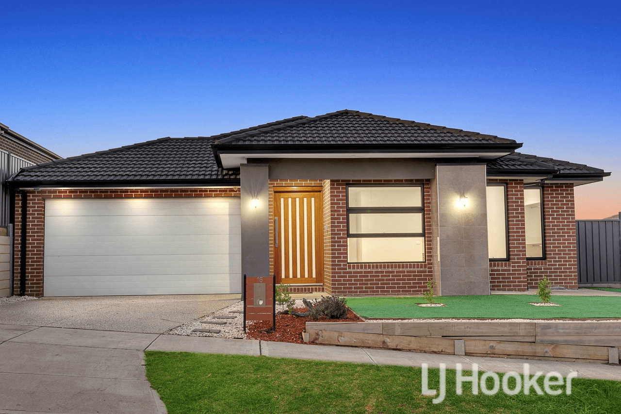 16 Appleberry Way, WALLAN, VIC 3756