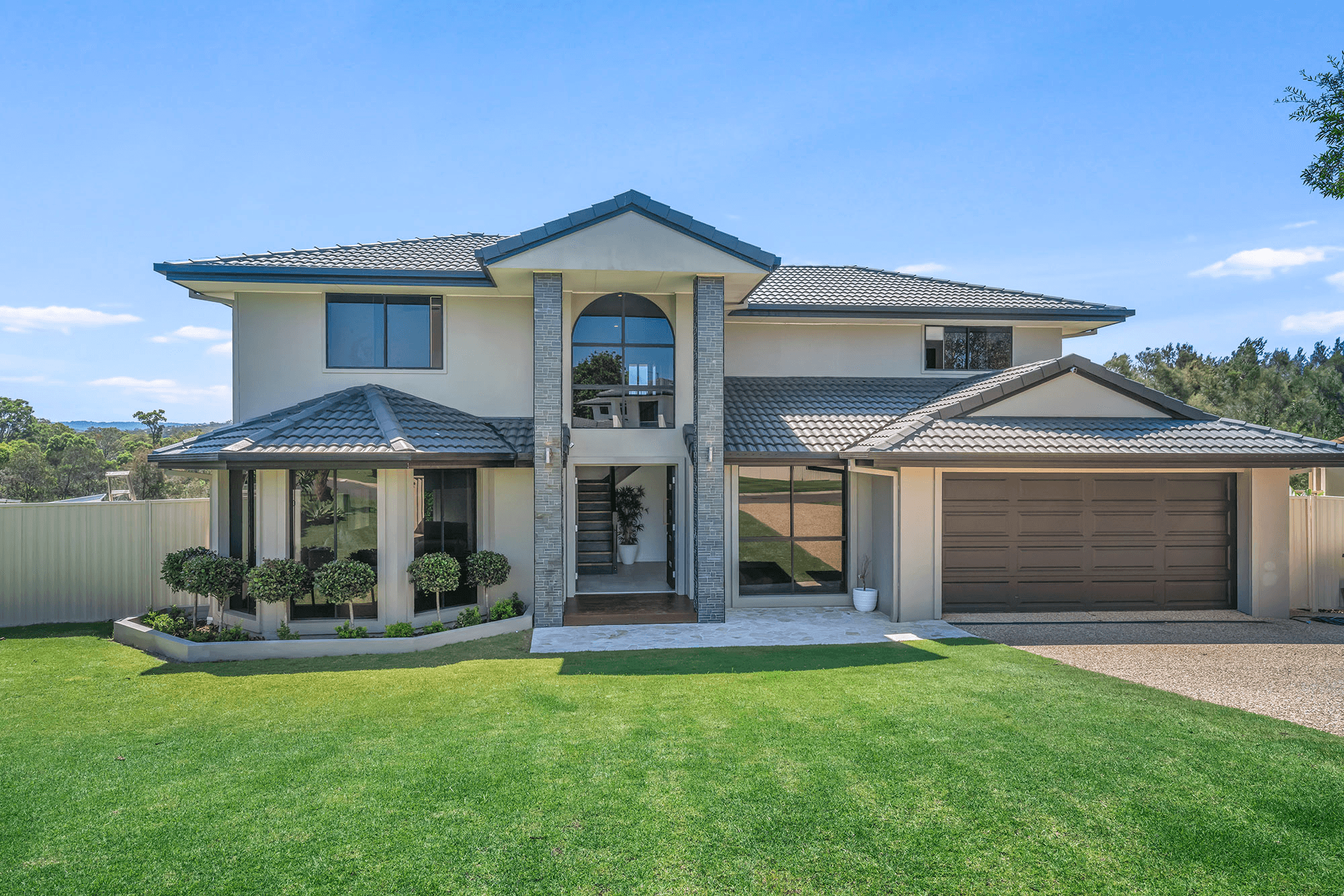 84 Golden Bear Drive, ARUNDEL, QLD 4214