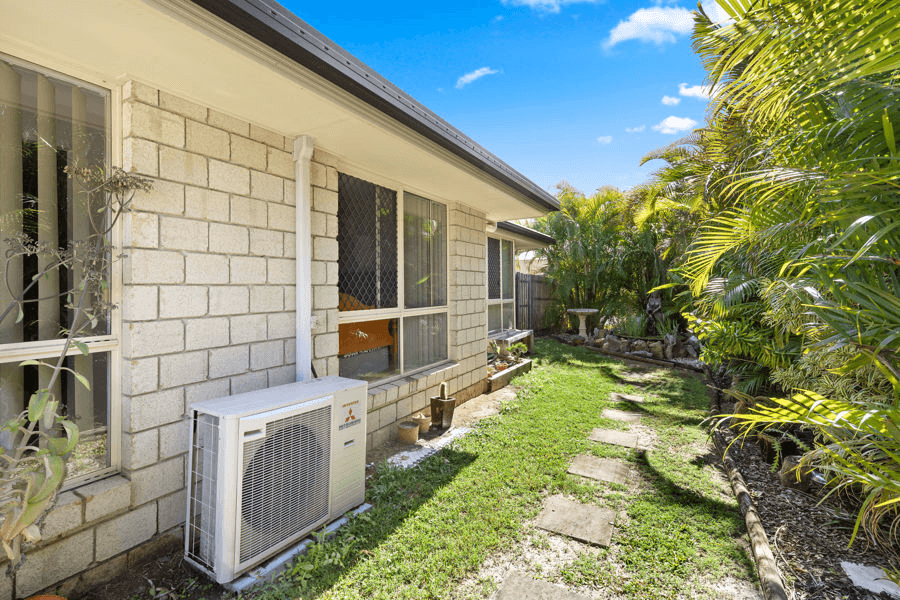 26 Emerald Park Way, URANGAN, QLD 4655