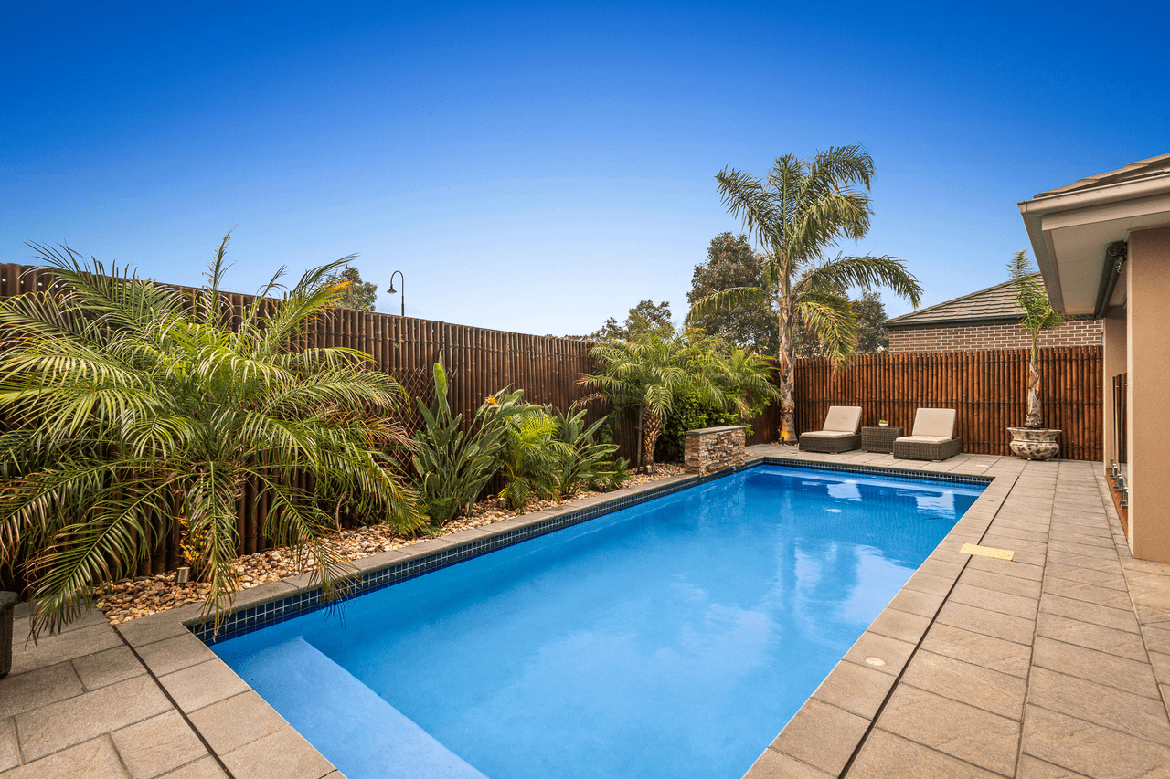 84 Merredin Circuit, DOREEN, VIC 3754