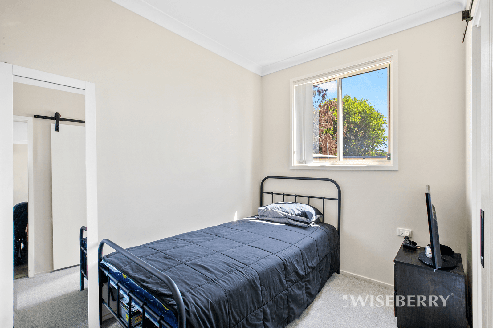 15 Koorana Avenue, Gorokan, NSW 2263