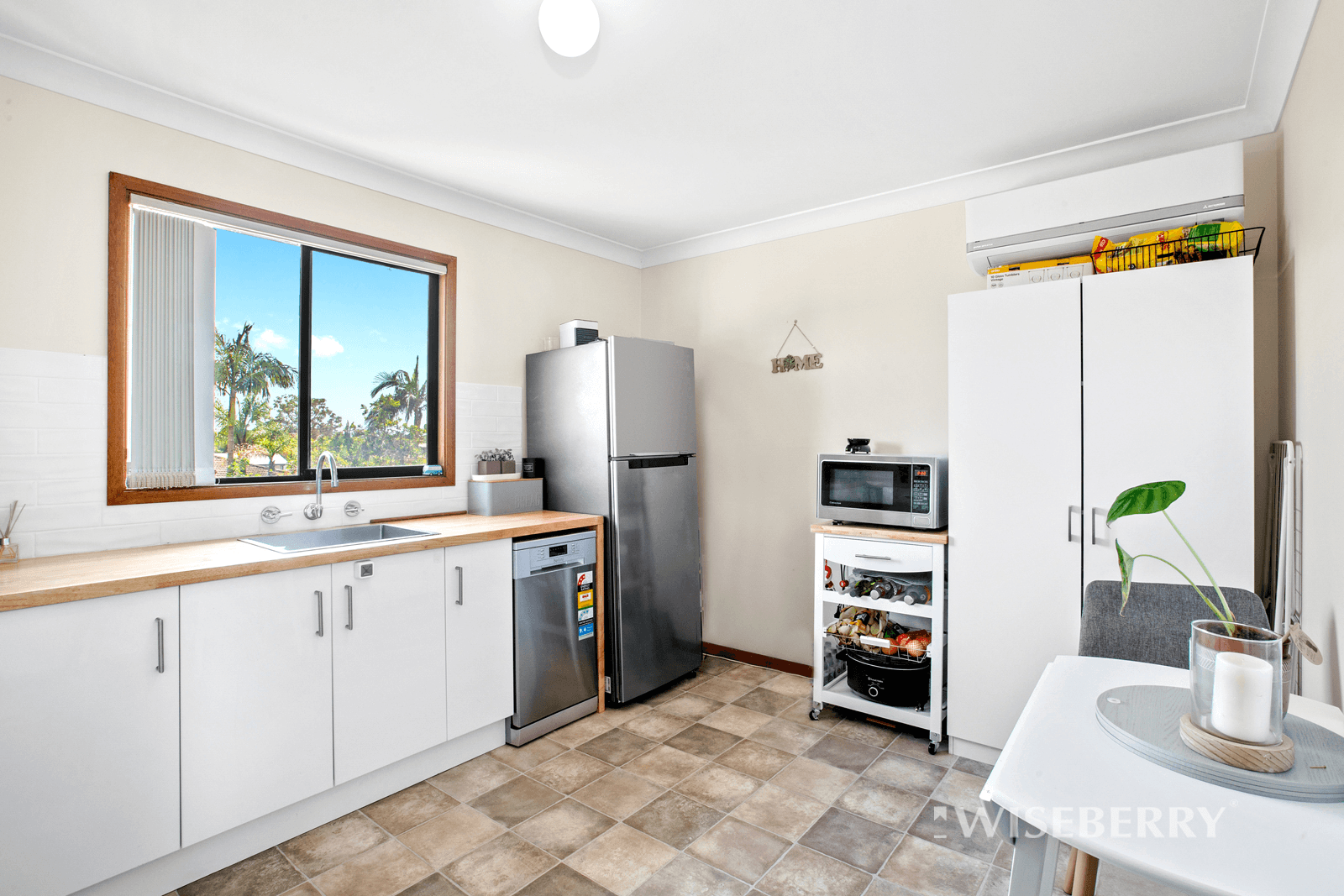 15 Koorana Avenue, Gorokan, NSW 2263