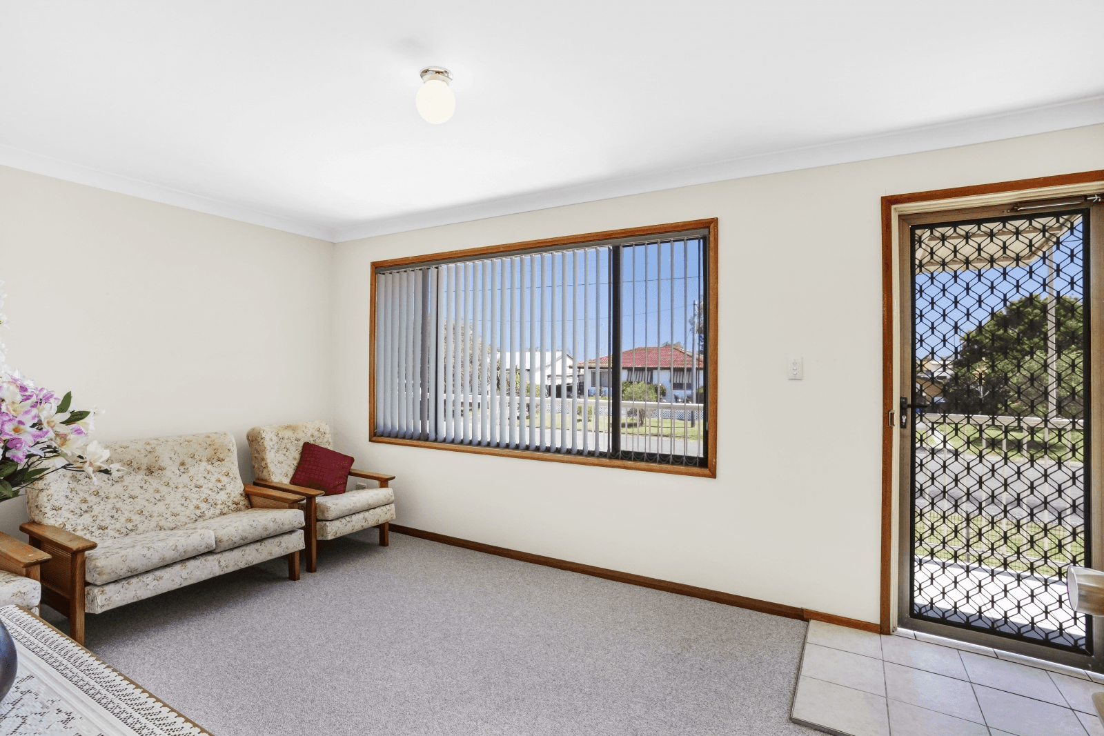 15 Koorana Avenue, Gorokan, NSW 2263