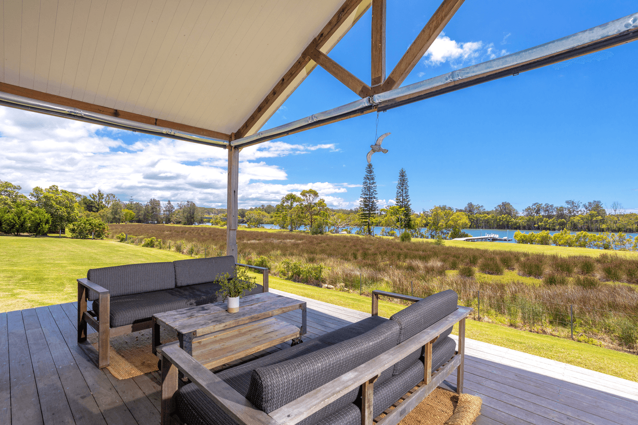 814 Manning Point Road, OXLEY ISLAND, NSW 2430