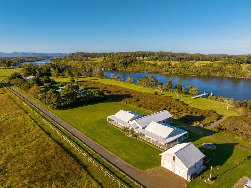 814 Manning Point Road, OXLEY ISLAND, NSW 2430