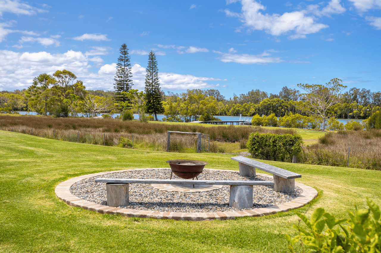 814 Manning Point Road, OXLEY ISLAND, NSW 2430