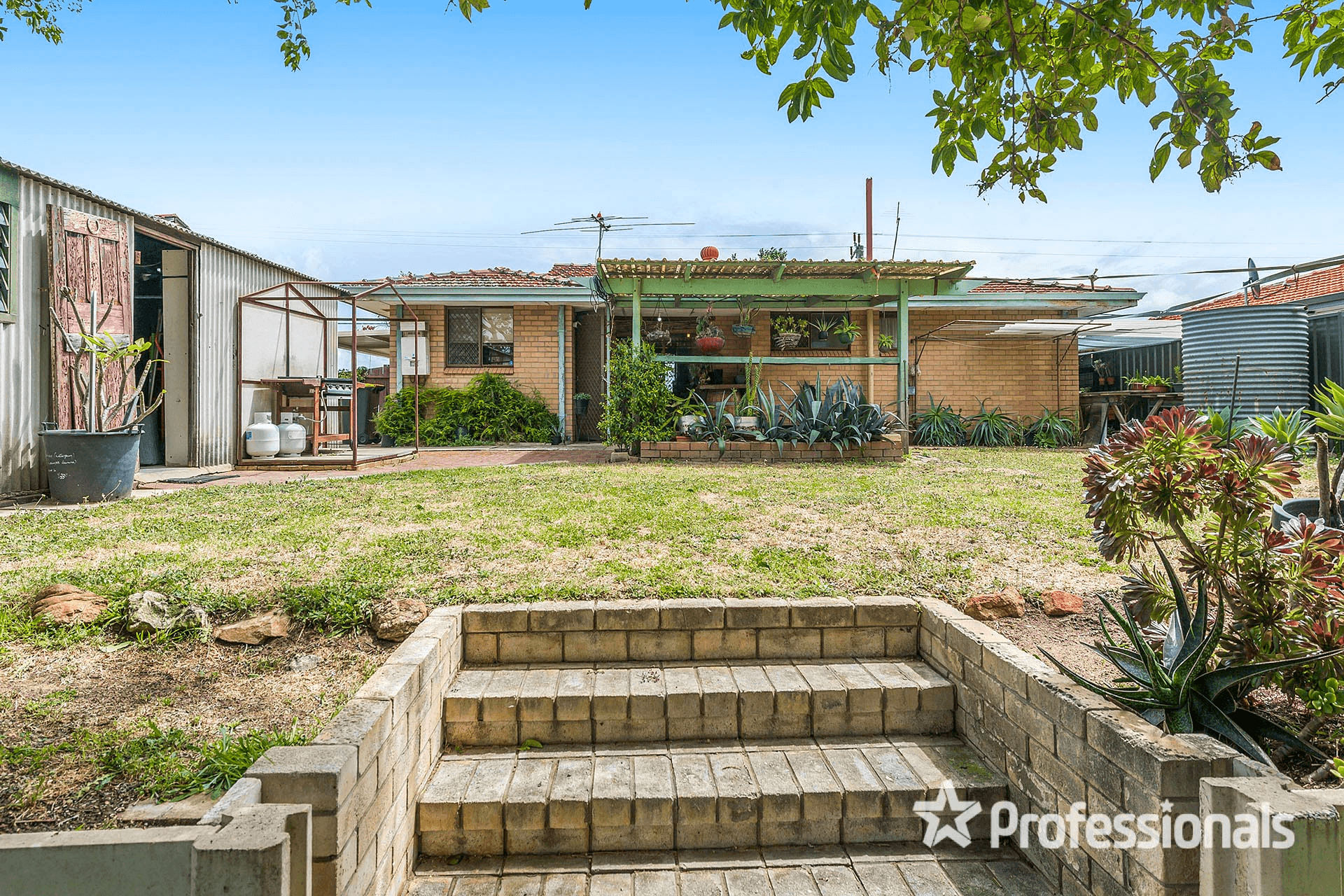 307 Camberwarra Drive, CRAIGIE, WA 6025