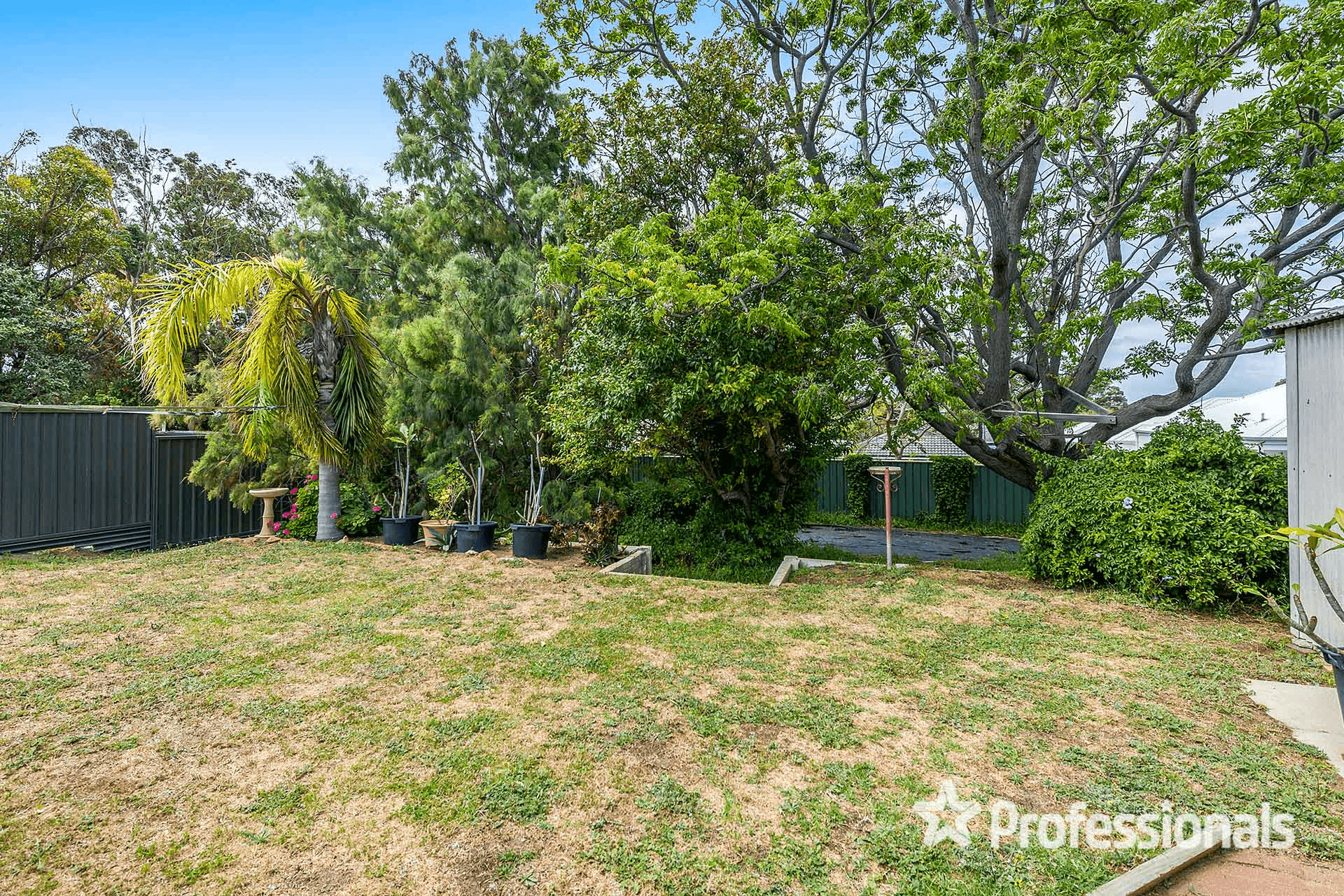 307 Camberwarra Drive, CRAIGIE, WA 6025