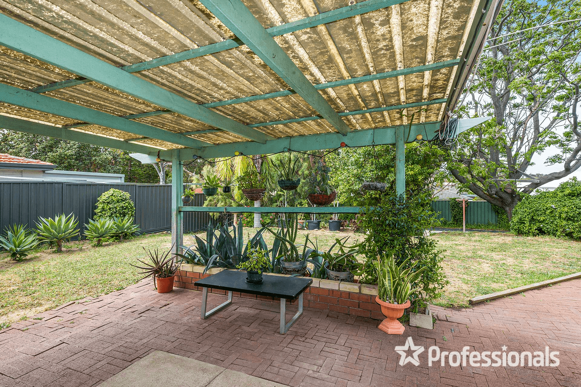 307 Camberwarra Drive, CRAIGIE, WA 6025